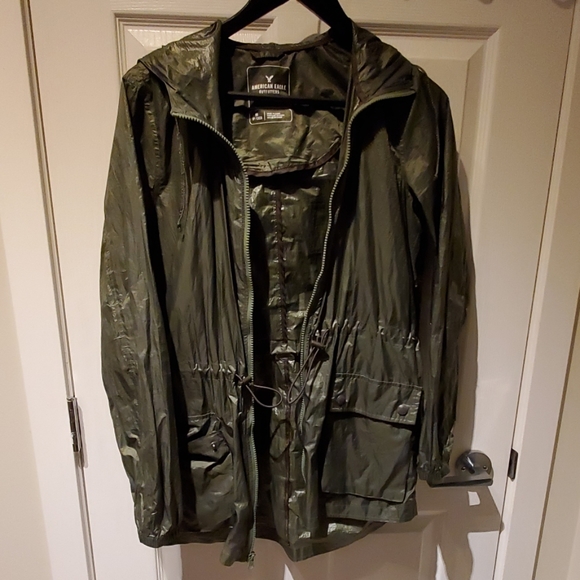 Green light weight rain coat - Picture 2 of 5